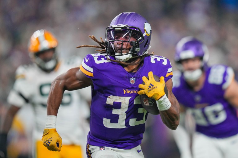 Aaron Jones best bets for Vikings vs. Rams