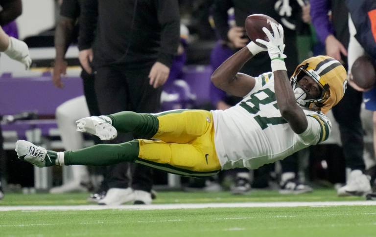 What happened to Romeo Doubs? Live injury updates for NFL Wild Card Week vs. Eagles