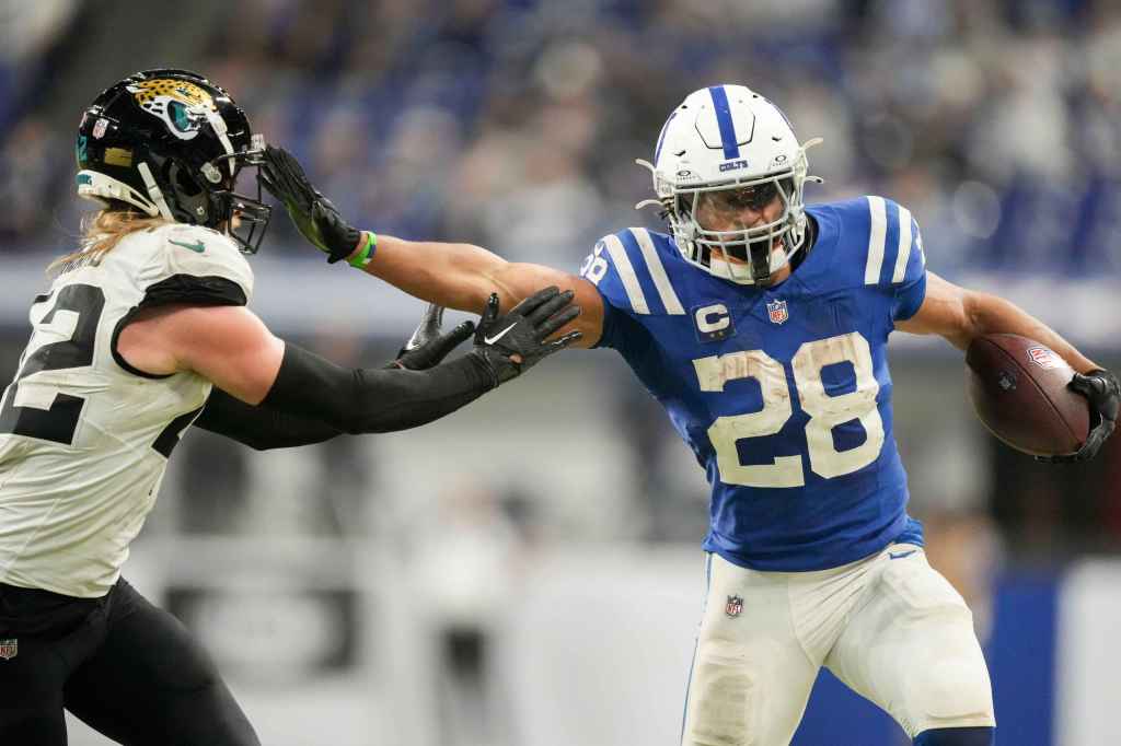 2025 Fantasy Football Best Running Back Handcuffs: Jonathan Taylor