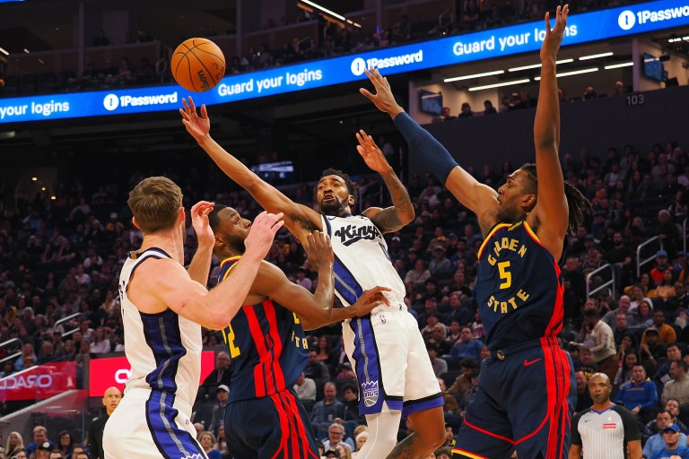 How the public is betting Warriors at Kings on January 22