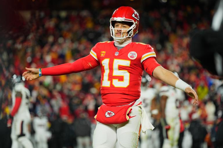Best Patrick Mahomes prop bets for Chiefs vs. Bills