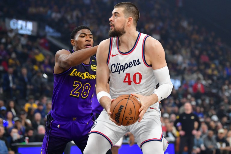 Fantasy Basketball Picks: Top Centers for January 23