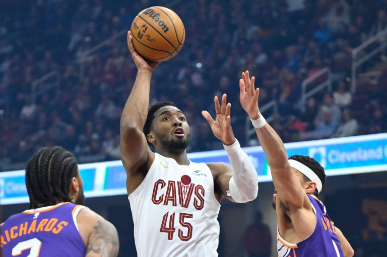 Best Donovan Mitchell prop bets for Cavaliers at Rockets