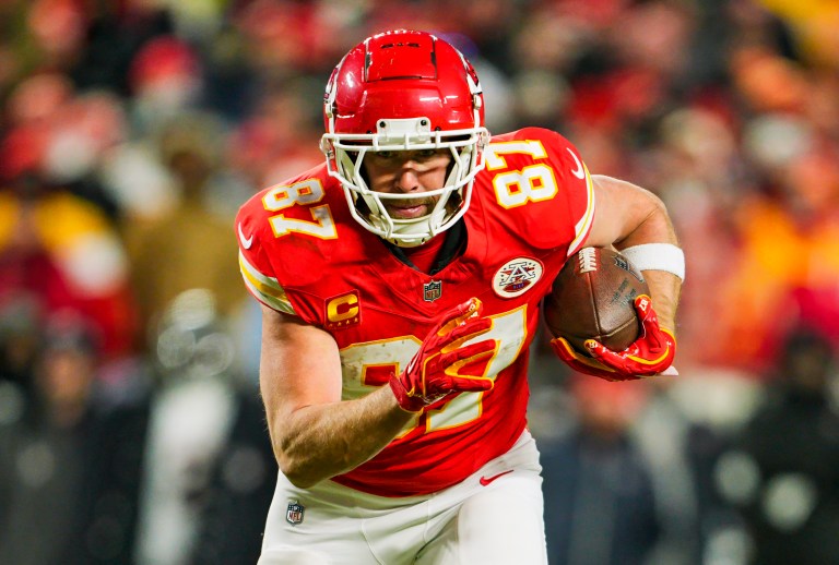 Fantasy Football Captain Picks Today: Top DraftKings Super Bowl DFS Captain Plays for Chiefs vs. Eagles