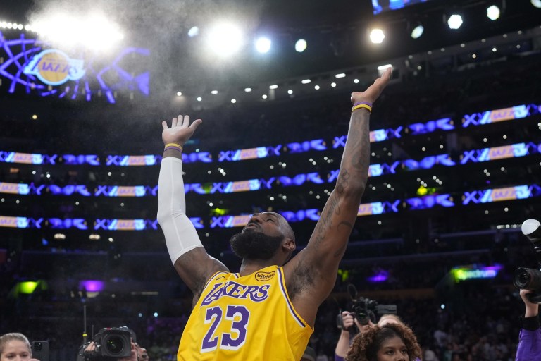 LeBron James Injury Update: January 25 vs. the Warriors