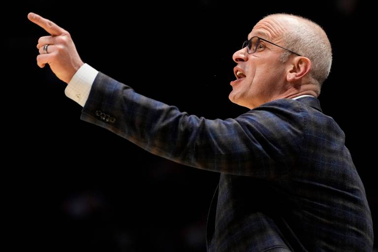 College Basketball Best Bets: Picks for St. John’s vs. UConn on February 7