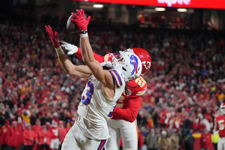 DraftKings Fantasy Football Millionaire Winning Lineup Breakdown: Conference Championships