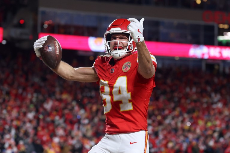 Top Fantasy Football Sleepers for DraftKings Super Bowl Millionaire: Chiefs vs. Eagles Showdown