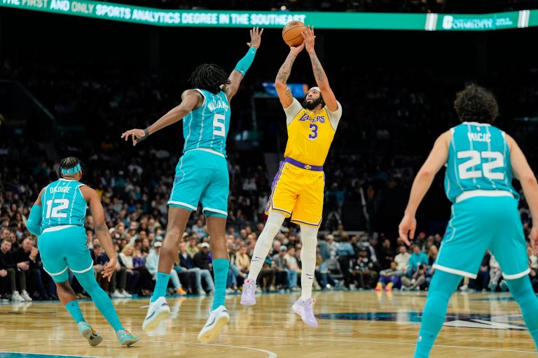 Anthony Davis best prop bets against the 76ers