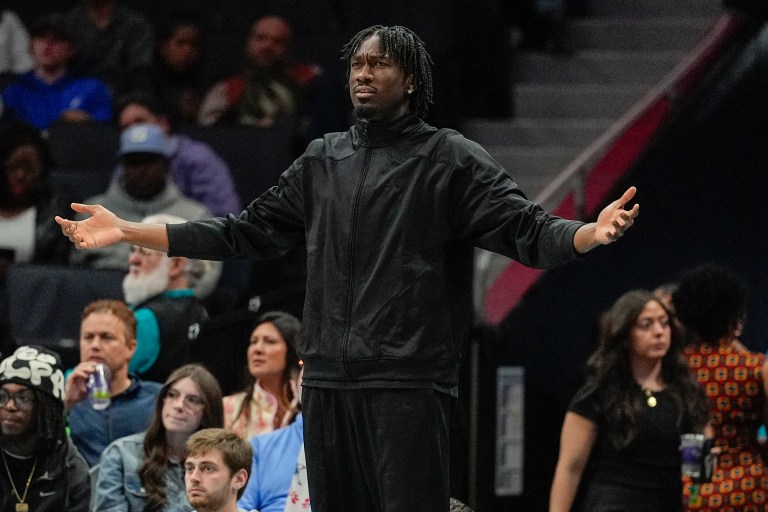 Lakers’ trade for Mark Williams rescinded