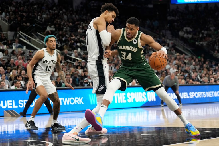 Giannis Antetokounmpo Injury Update: February 3 vs. Thunder