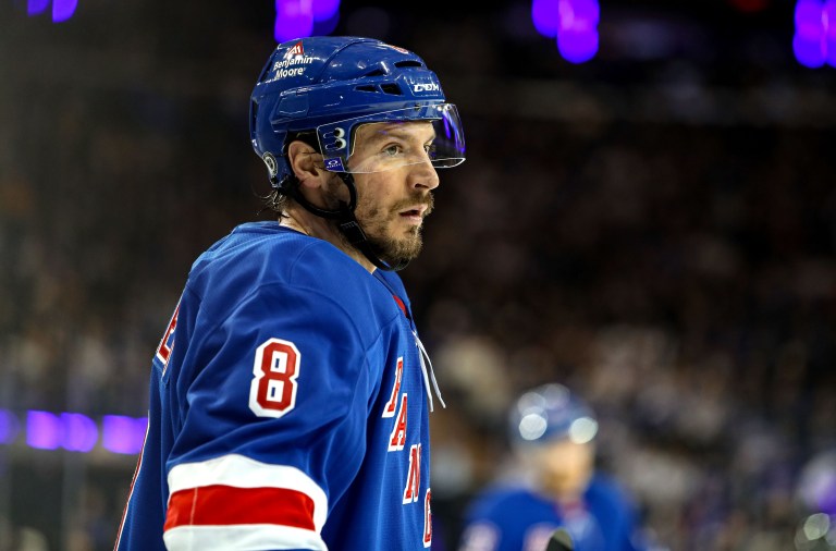 NHL Best Bets Today: DK Network Betting Group Picks for February 5 on DraftKings Sportsbook