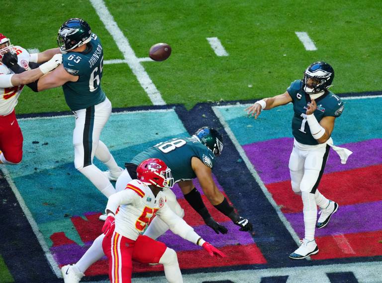 Super Bowl Fantasy Football Picks: Top DraftKings Pick6 Plays for Chiefs vs. Eagles