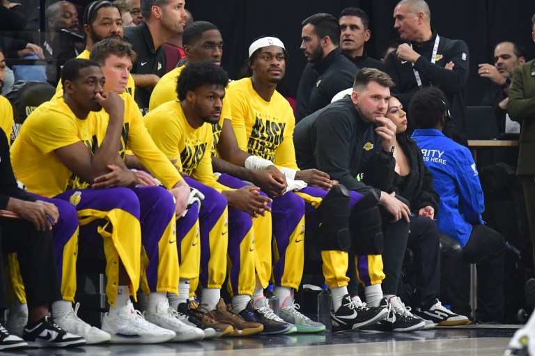 How the public is betting Clippers at Lakers on Friday 2/28/25
