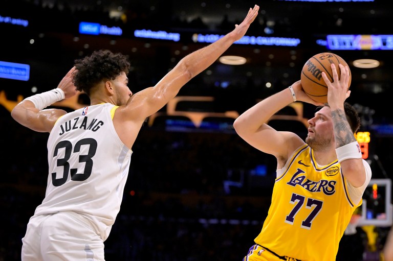 Lakers vs. Jazz NBA Picks & Predictions on DraftKings Sportsbook – February 12