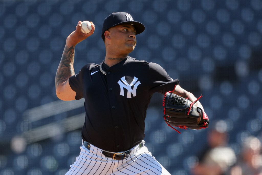 Luis Gil Injury Update: Expected to miss three months
