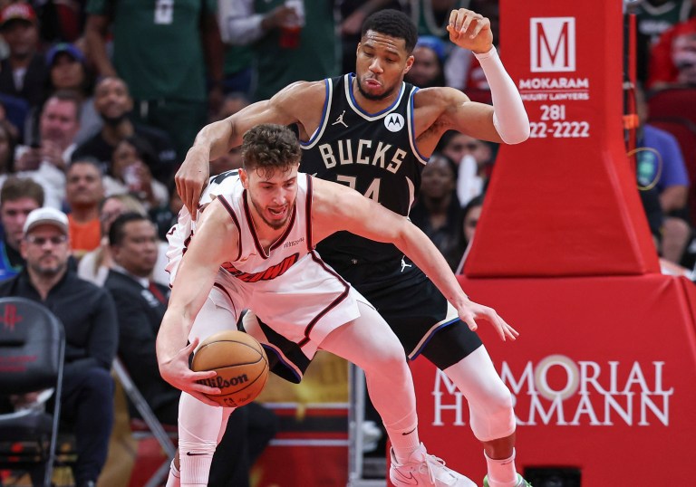 Fantasy Basketball Picks: Top Centers for Thursday 2/27/25