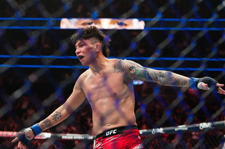UFC Picks: Top DraftKings DFS Fantasy MMA Targets, Values for Hill vs. Rountree Jr.