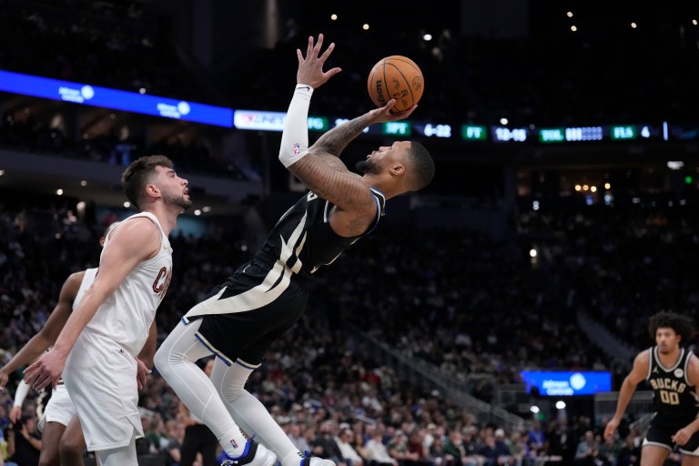 Damian Lillard Best Prop Bets for Bucks at Thunder on Sunday 3/16/25