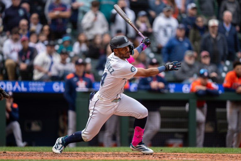 Best Julio Rodriguez prop bet for Mariners vs. Rangers on 4/11/25