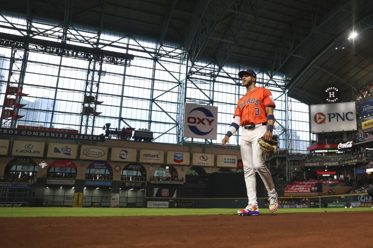 What happened to Jeremy Pena? Live injury updates for Astros vs. Red Sox 8/1/25