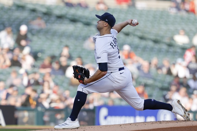 Fantasy Baseball Cheat Sheet: Top DraftKings MLB DFS Plays for Monday 4/28/25