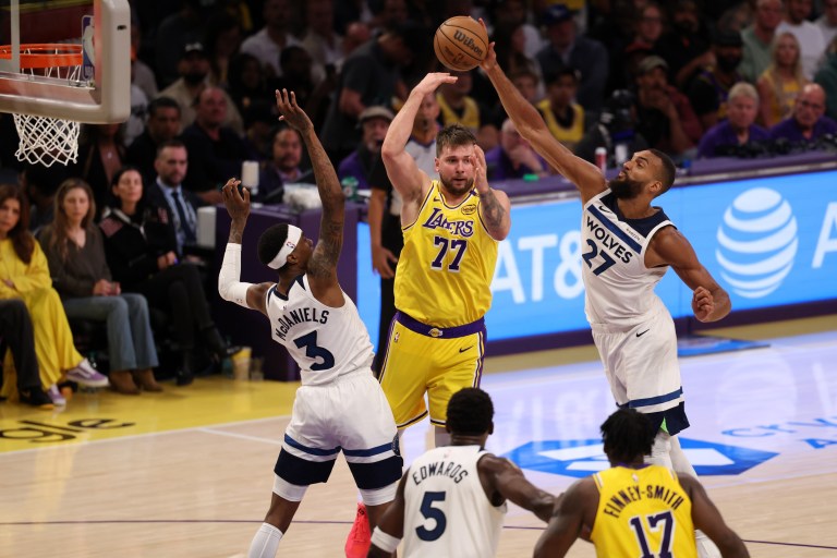 Timberwolves vs. Lakers NBA Playoffs Game 3 Picks & Predictions on DraftKings Sportsbook