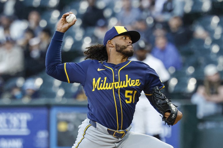 Milwaukee Brewers at Cleveland Guardians prediction, pick for Monday 5/12/25