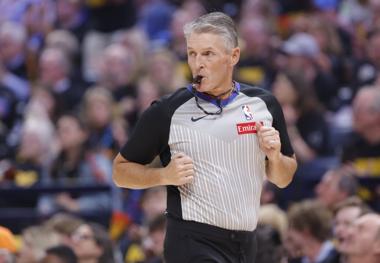 What happened to Scott Foster? Live injury updates for WCF Game 2