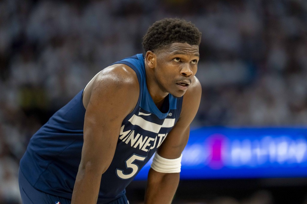 Dallas Mavericks at Minnesota Timberwolves prediction, pick for Monday 11/17/25