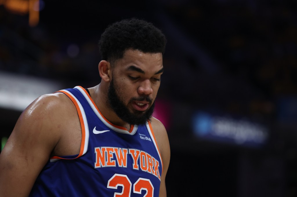 Karl-Anthony Towns Headlines Today’s NBA Injury Report: Sunday 2/8/26