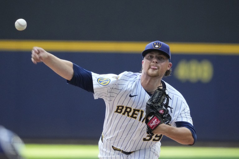 Milwaukee Brewers at Chicago Cubs Game 2 prediction, pick for Monday 8/18/25