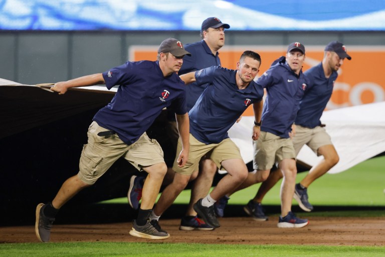 Tigers at Twins game delayed due to rain Friday 8/15/25