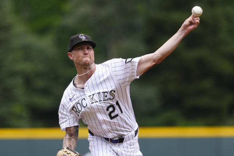 Rockies at Cardinals game delayed due to rain Tuesday 8/12/25