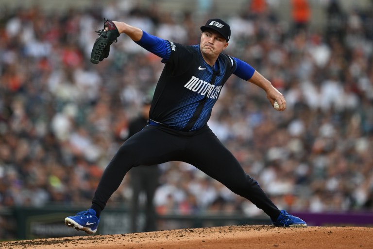 MLB Best Bets Today: Three-leg moneyline parlay for Monday 8/25/25