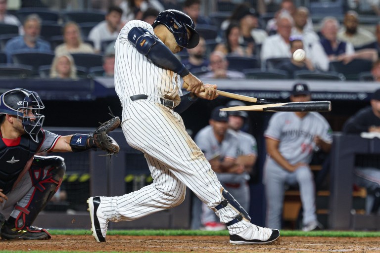Boston Red Sox at New York Yankees prediction, pick for Friday 8/22/25