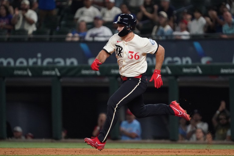 Top MLB DFS Stacks for Monday 8/25/25