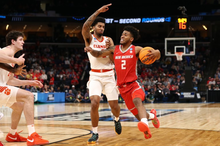 College basketball player props: best bets for Dalton Dent, Tyson Degenhart