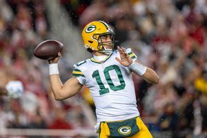 Report: QB Jordan Love agrees to four-year, $220 million extension with Packers