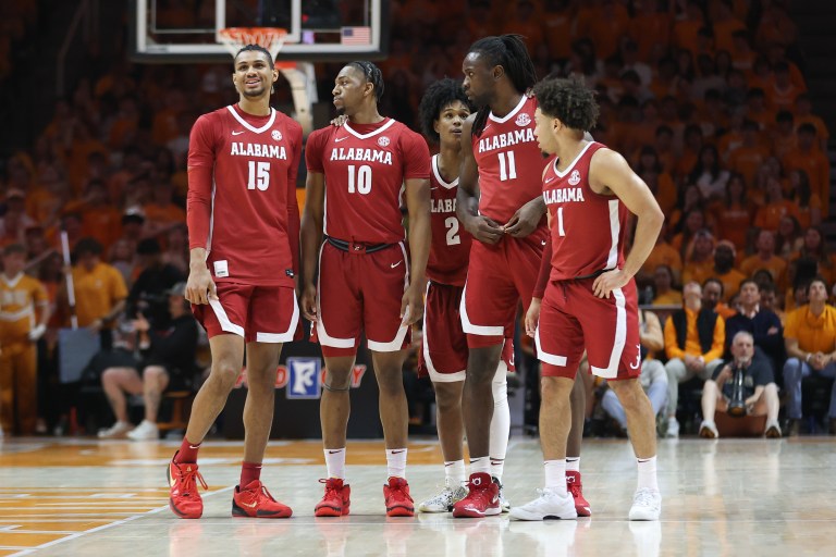 College Basketball picks and predictions today: Alabama Crimson Tide vs. Florida Gators on 3/5/25